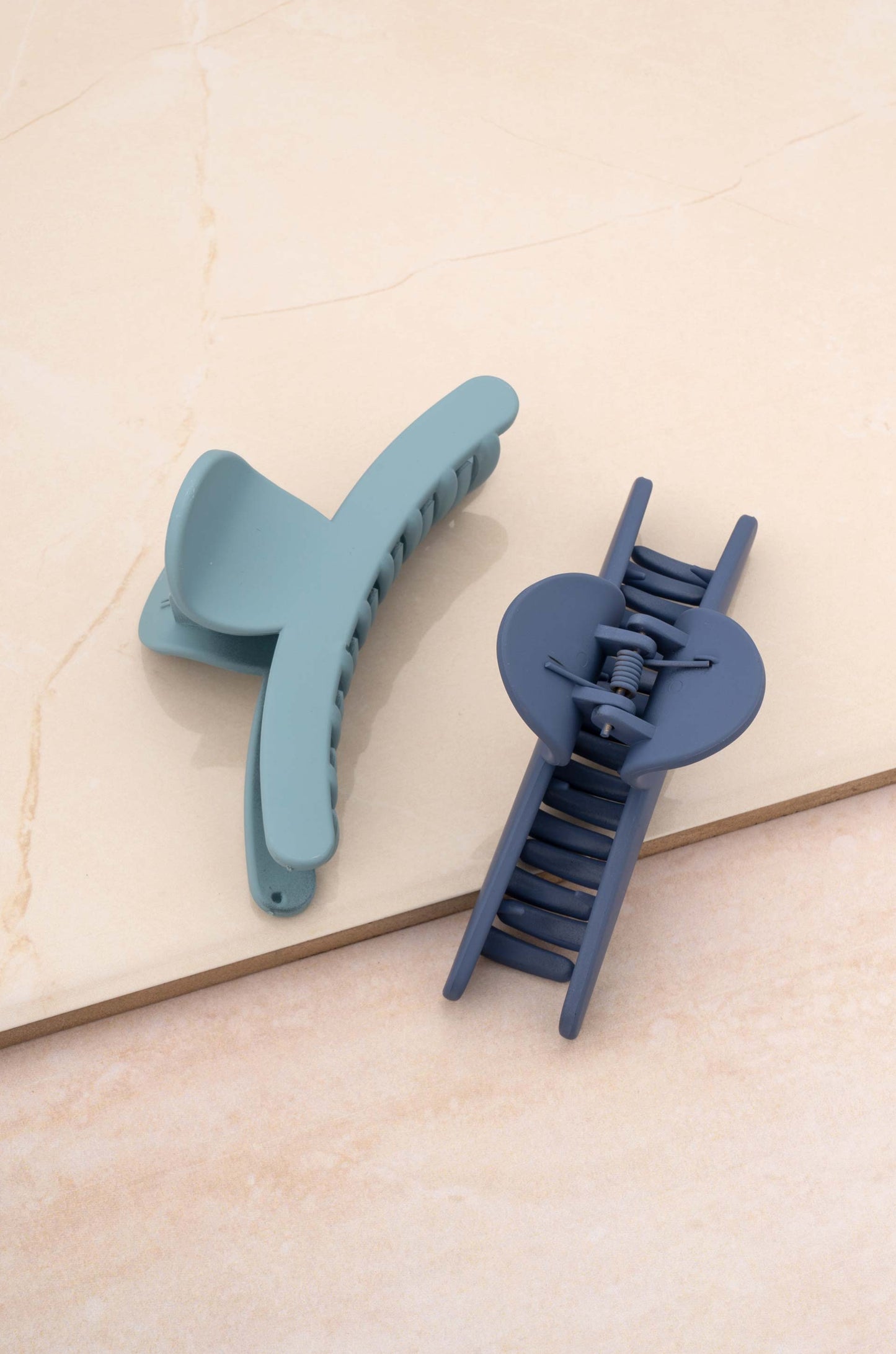 Weekday Warrior Hair Claw Set slate
