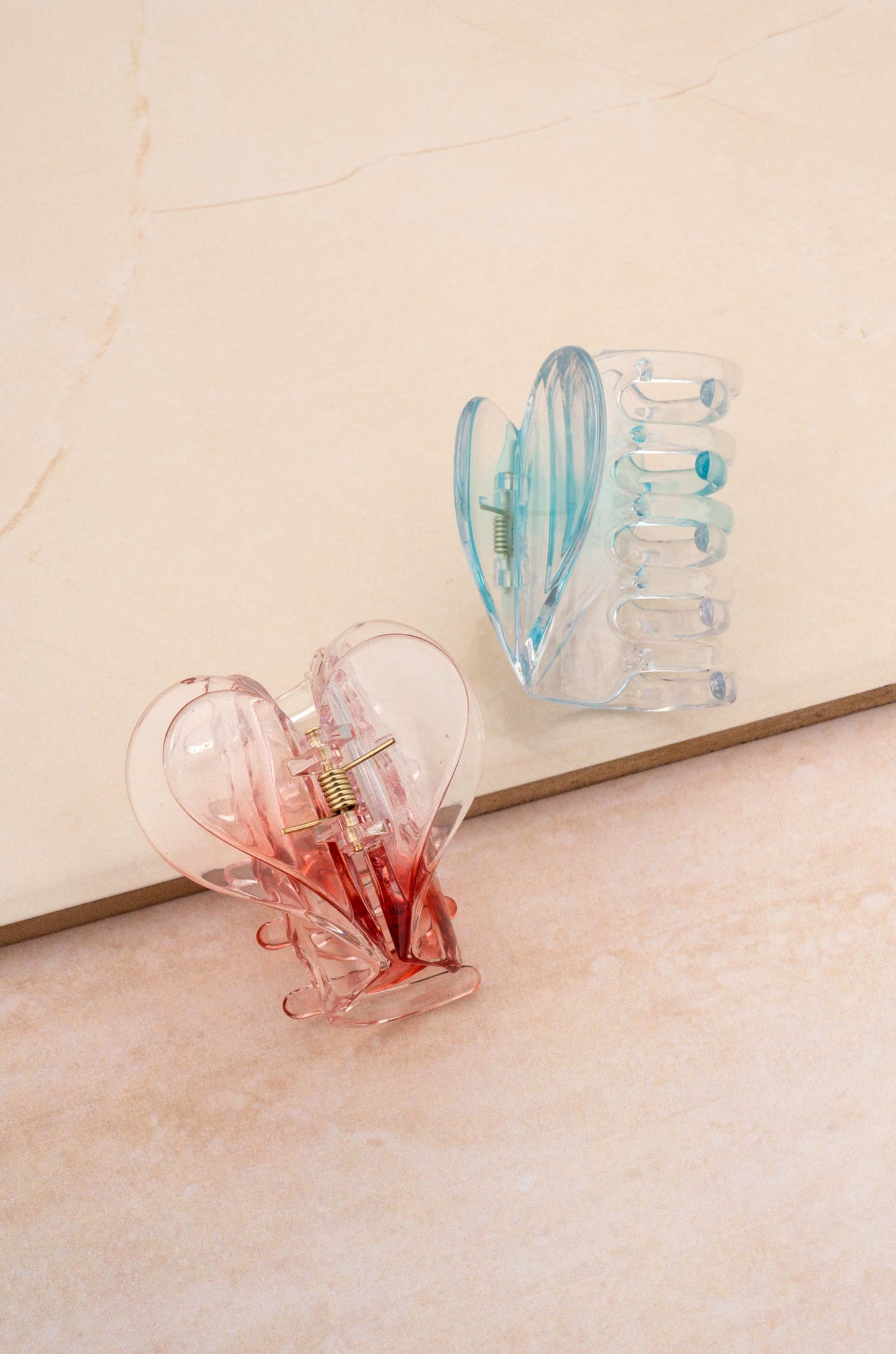 Full Hearts Clear Hair Claw Set on slate