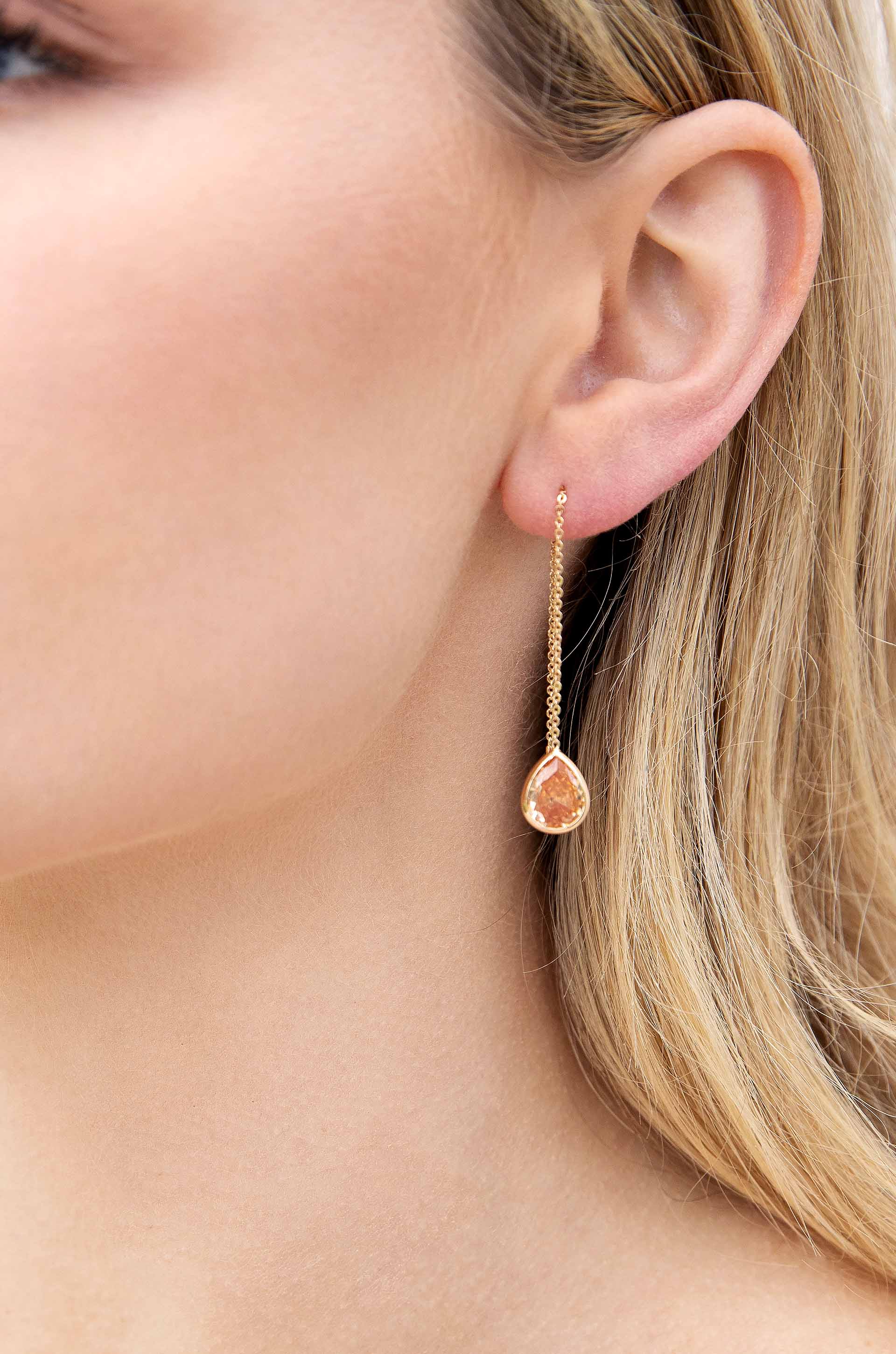 Barely There Chain and Crystal Dangle Earrings Light Topaz Crystal with 18k Gold Plating model