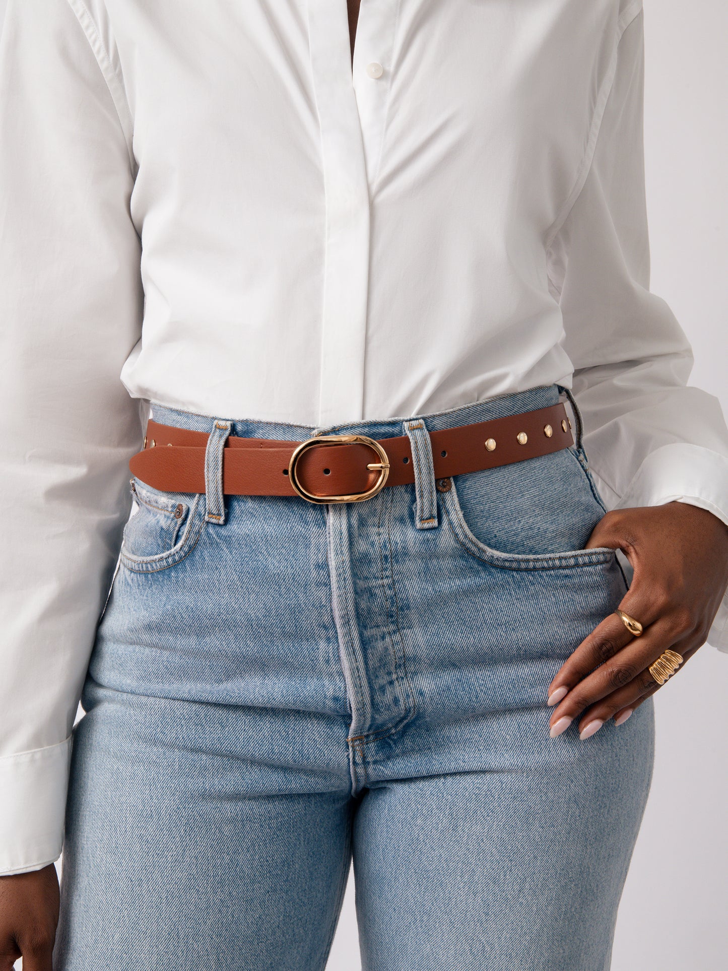 Boyfriend Stud Belt in Cognac