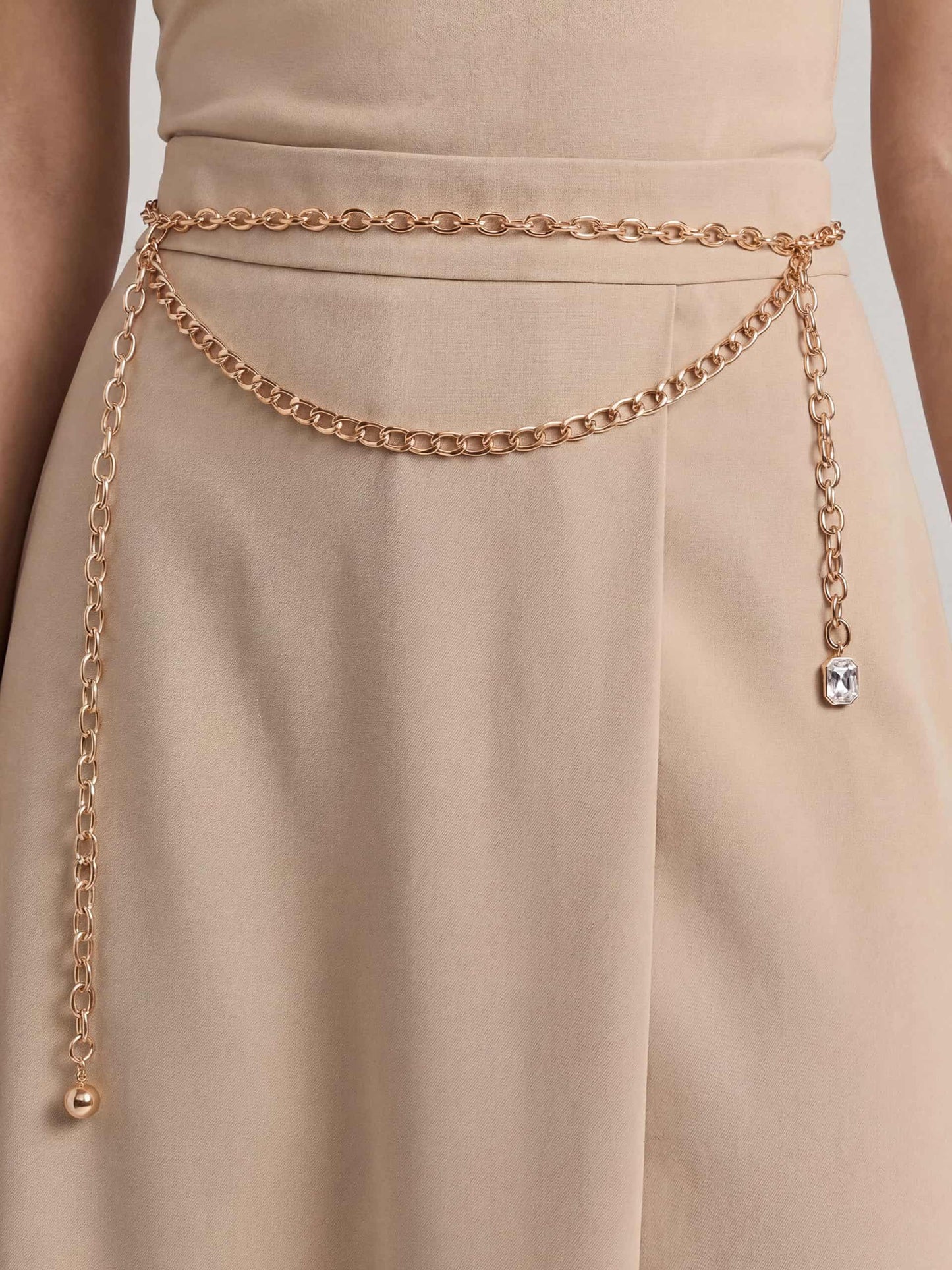 Mixed Chains Belt in Gold Tone 4