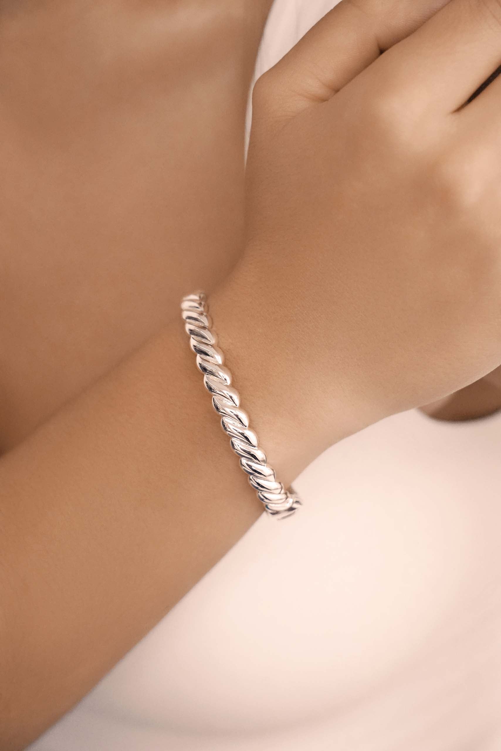 Twisted Stacking Bangle Silver Plated model