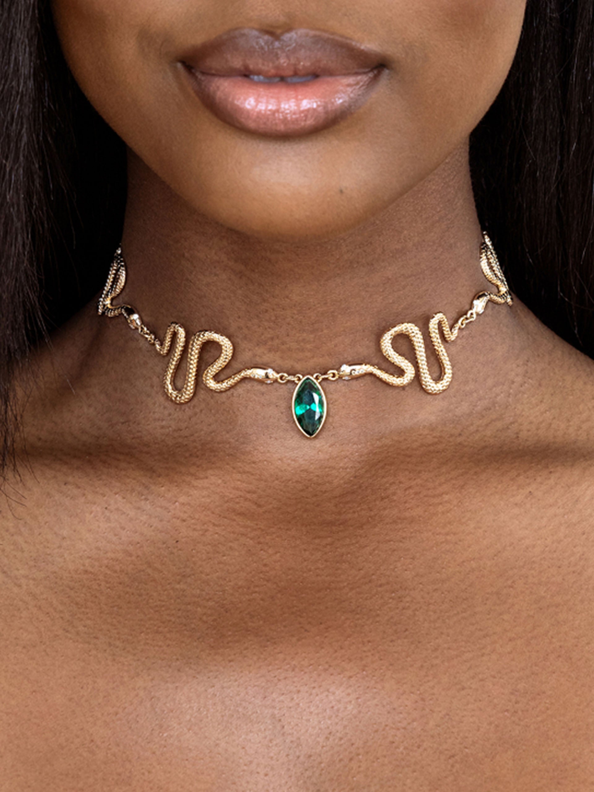 Serpentina Choker Emerald Crystal with 18k Gold Plating model 4