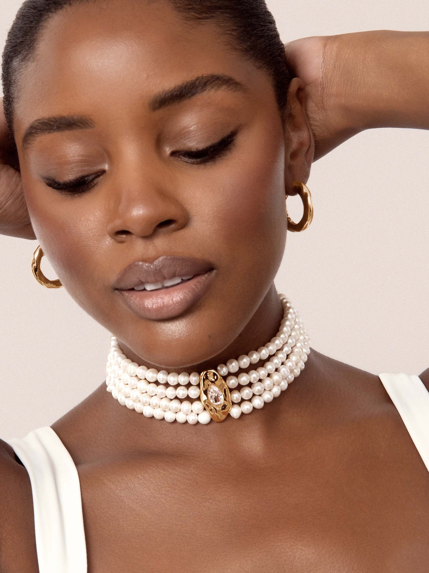 Freshwater Pearl Luxe Choker Pearl with 18k Gold Plating model 2