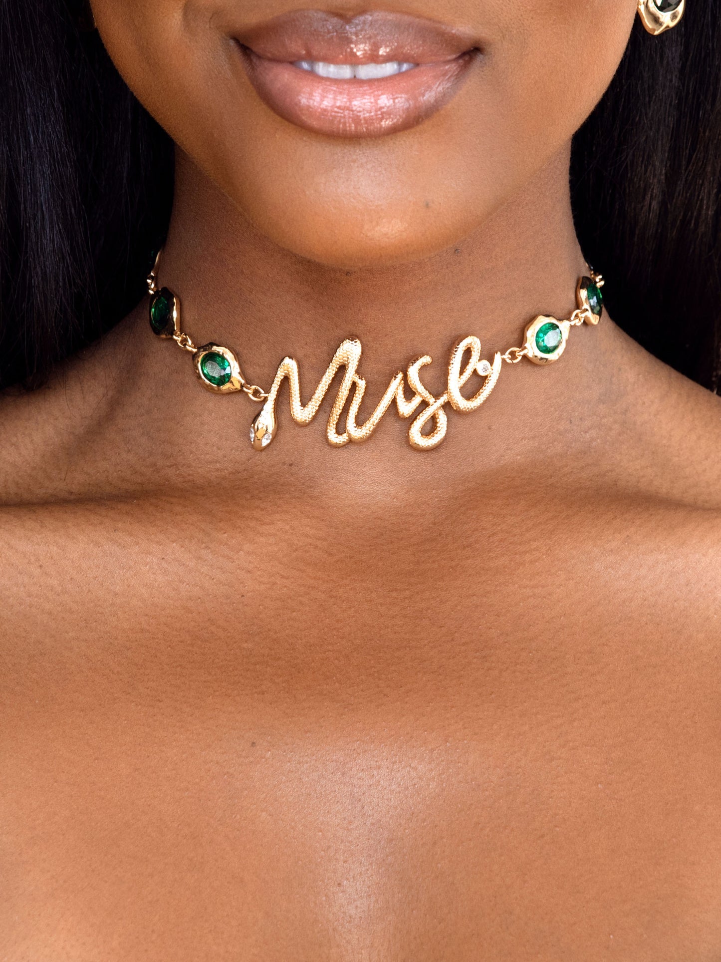 Muse Necklace Emerald Crystal with 18k Gold Plating model 1