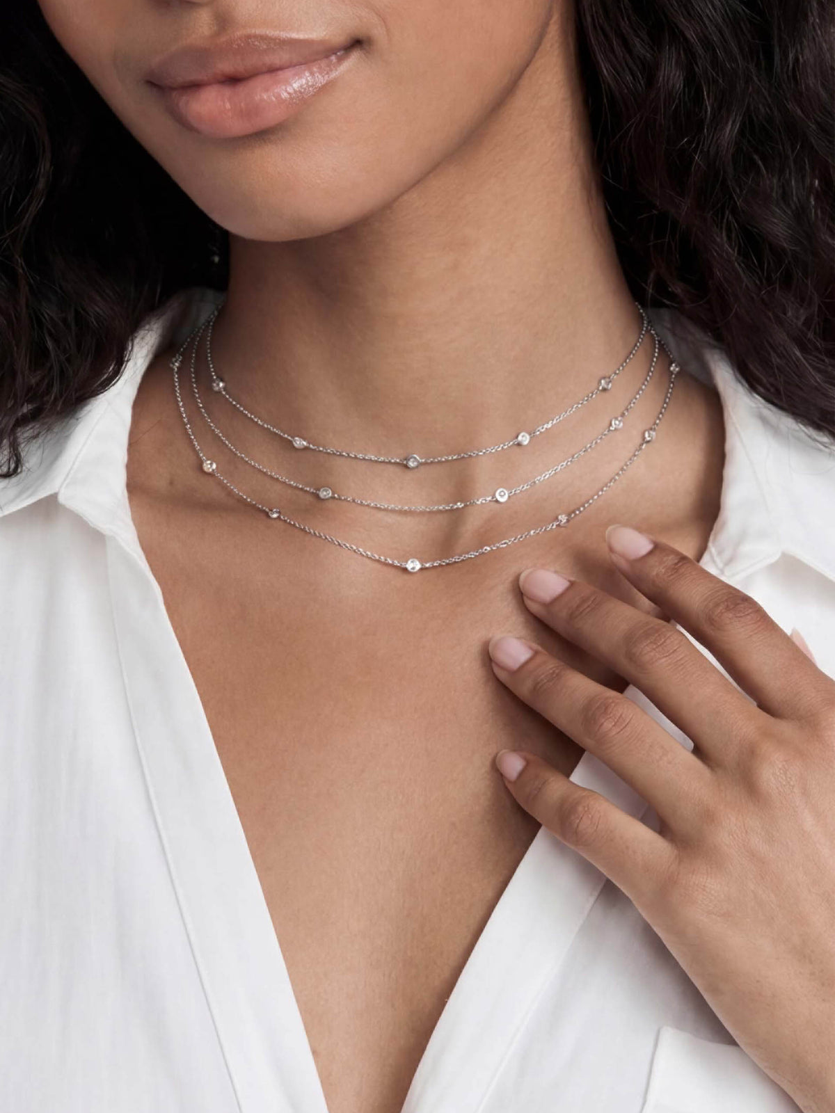 Crystal Dot Layered Necklace 
Clear Crystal with Silver Plating model 2