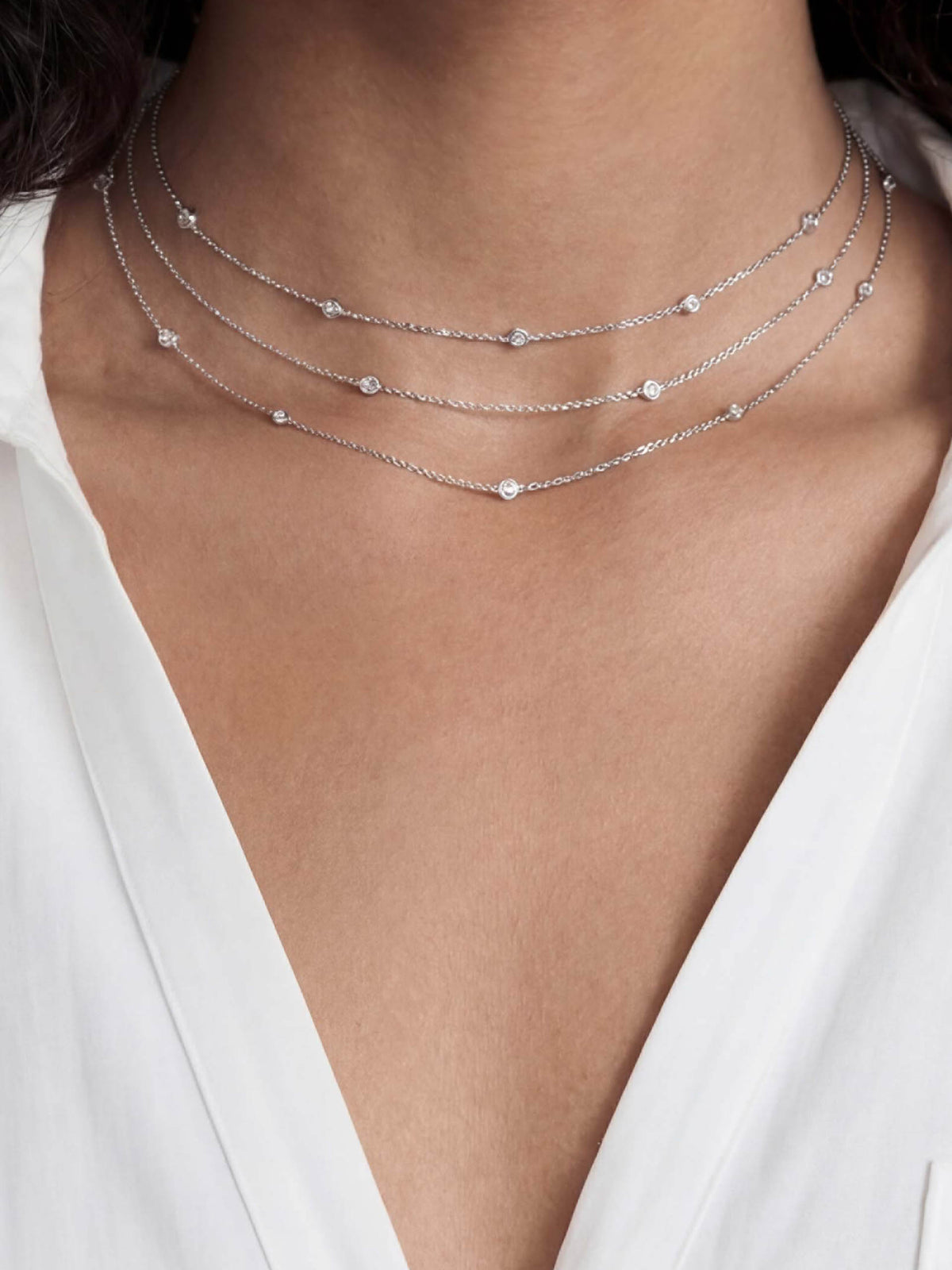 Crystal Dot Layered Necklace 
Clear Crystal with Silver Plating model 3