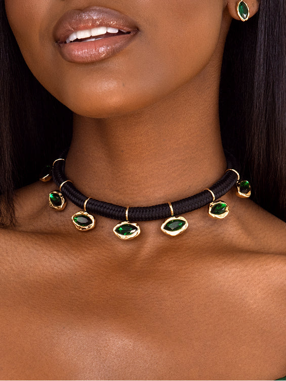 model in emerald jewelry