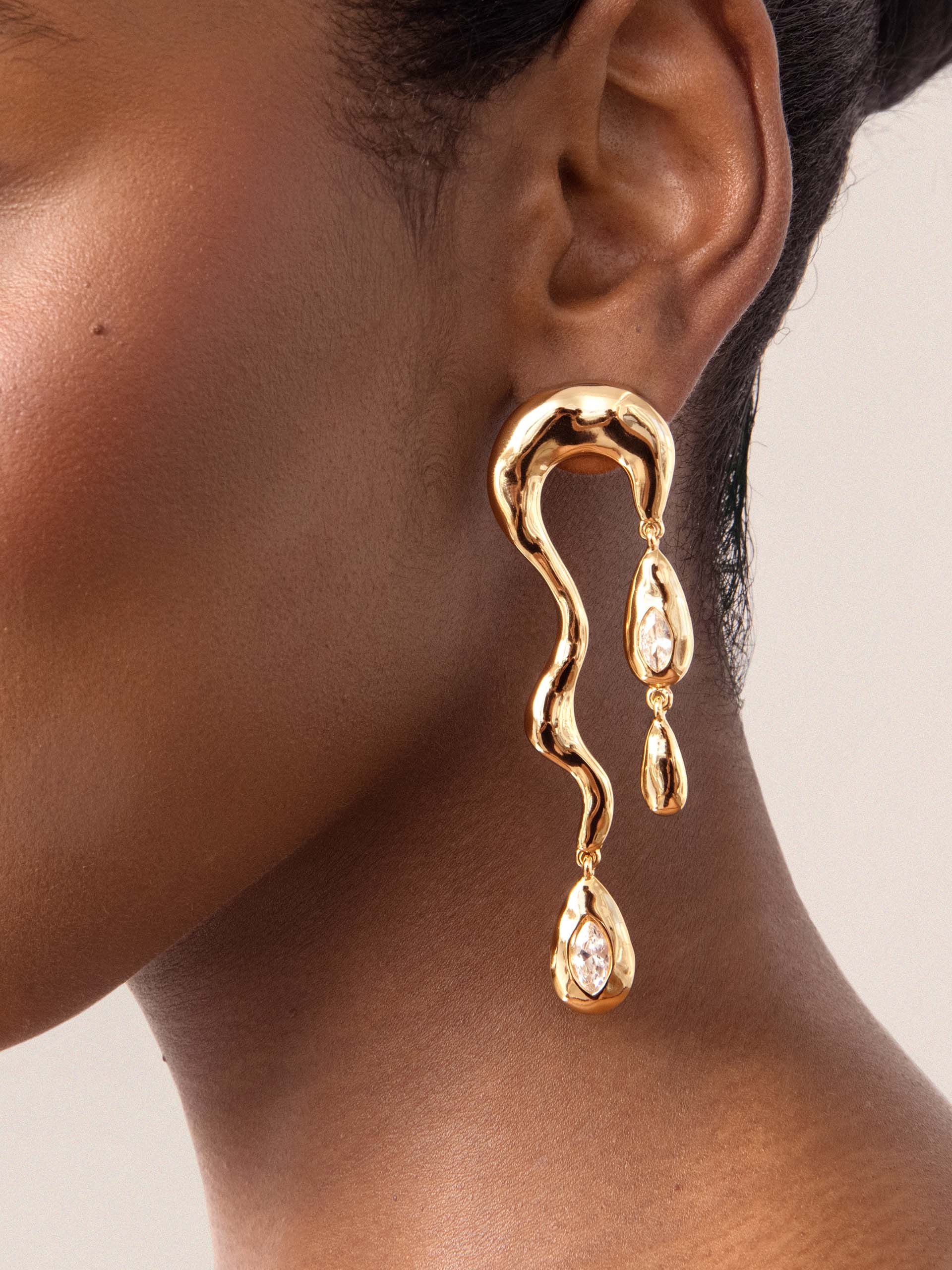Melting Metal Dangle Earrings 18k Gold Plated model