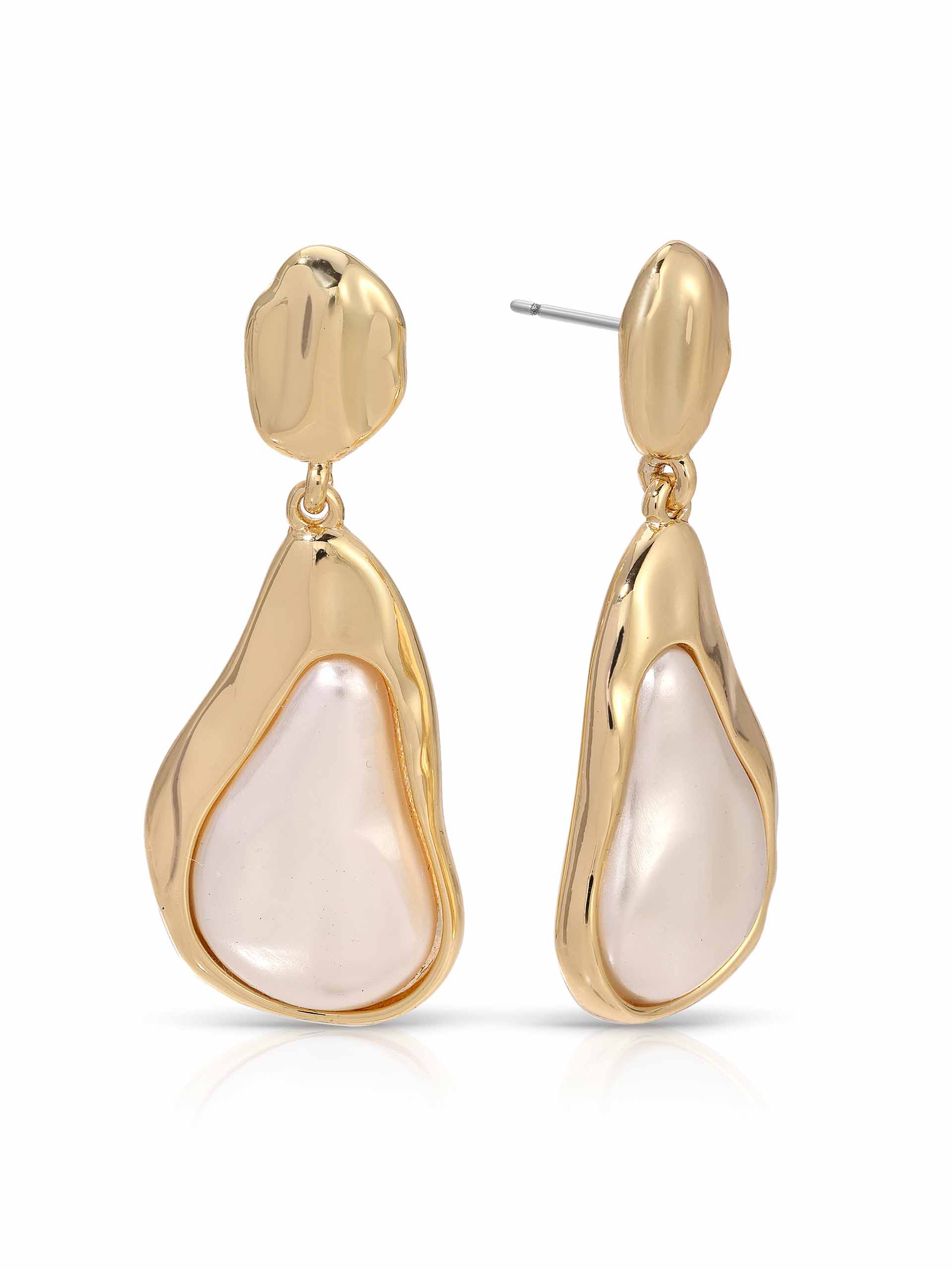 Hidden Gem Pearl Earrings