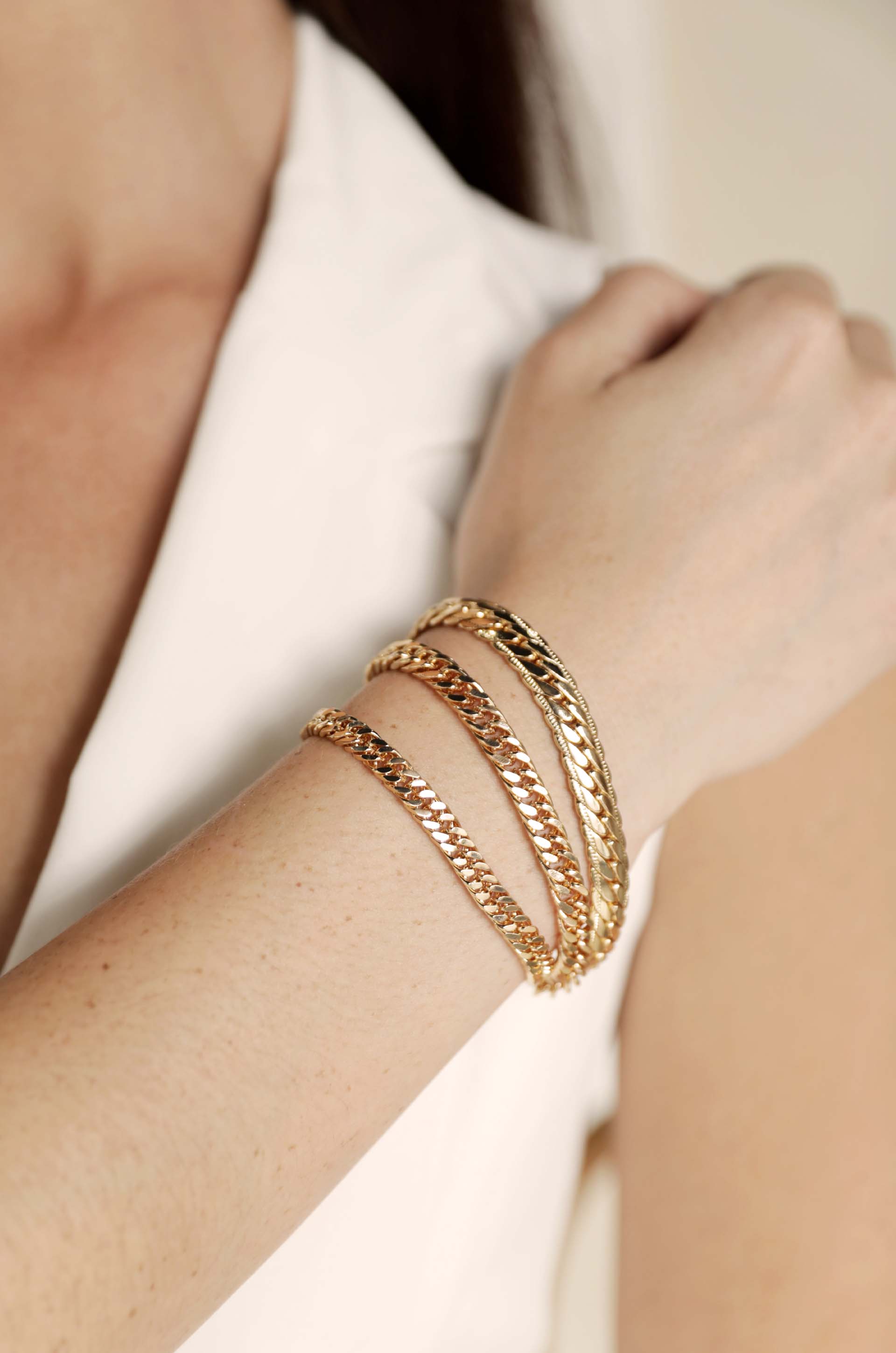 Ultimate Everyday 18k Gold Link Chain Bracelet Set on model