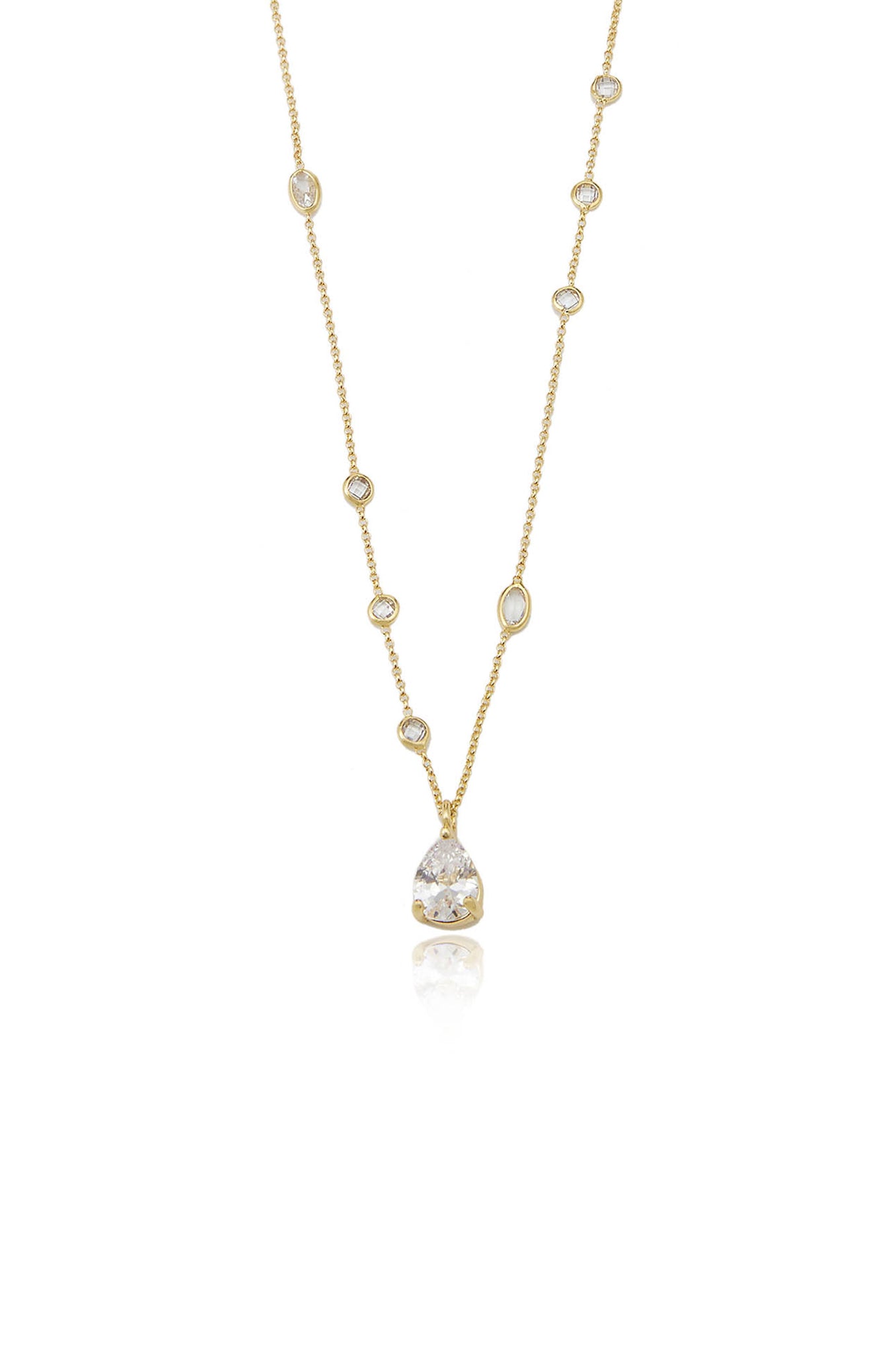 Delicate Crystal Pendant 18 Gold Plated Necklace close