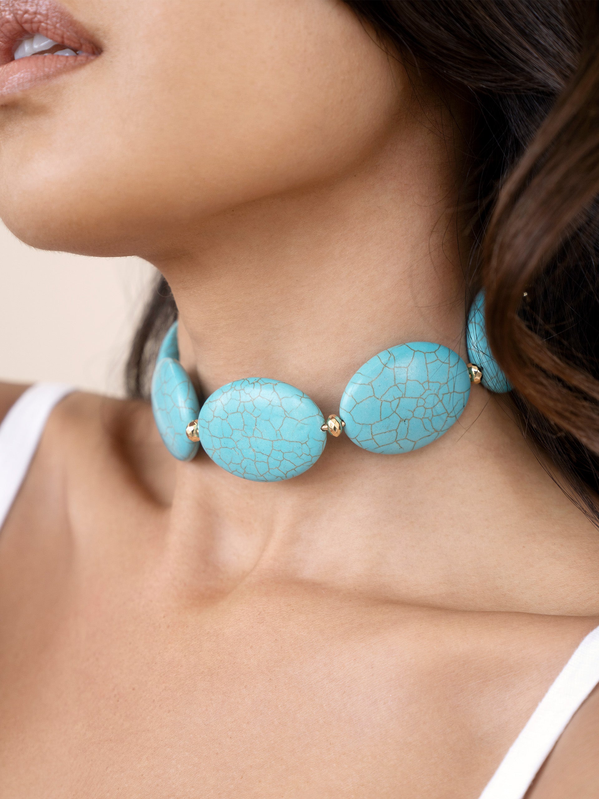 Oval Turquoise Stones Statement Choker on model