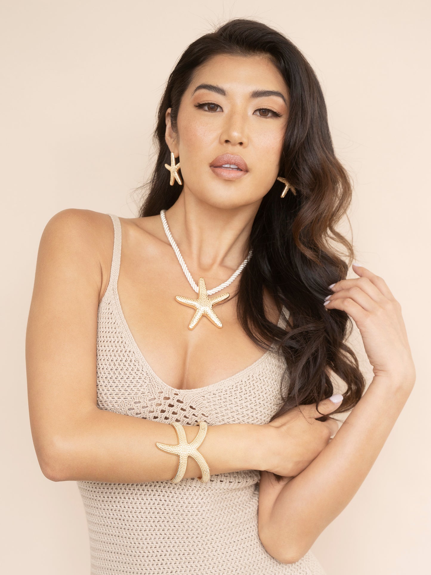Starfish Statement Pendant Necklace on model 3