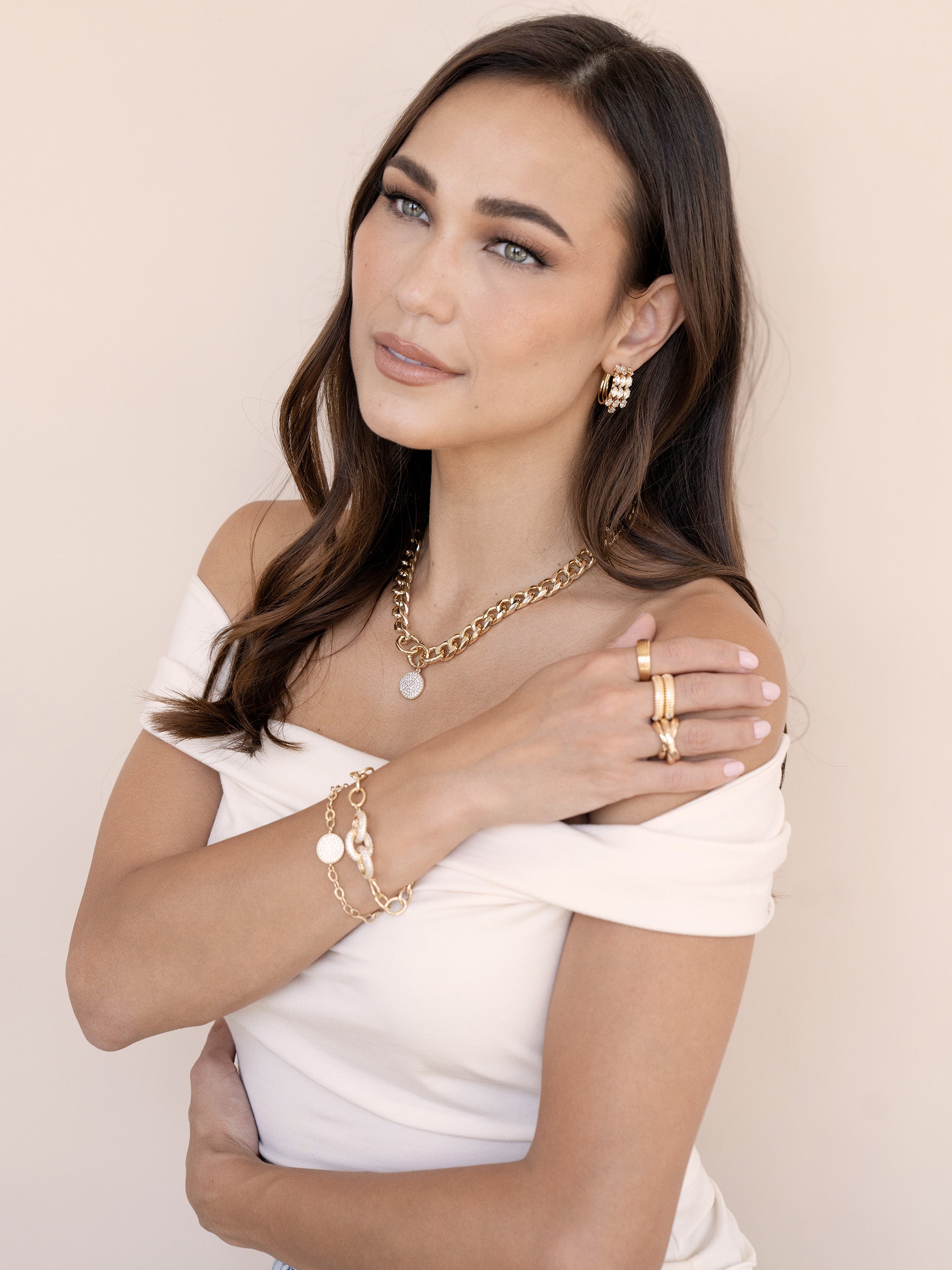 Crystal Disc Charm and Chain Necklace on model3