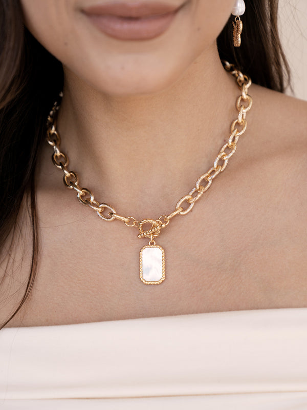 Chain Link and Mother of Pearl Pendant Necklace Second