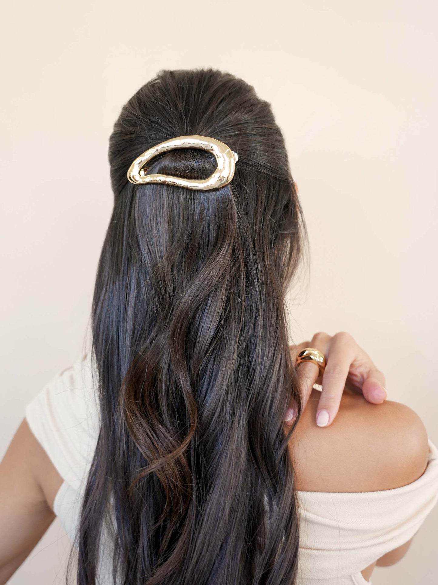 Liquid Wave Barrette on model 3