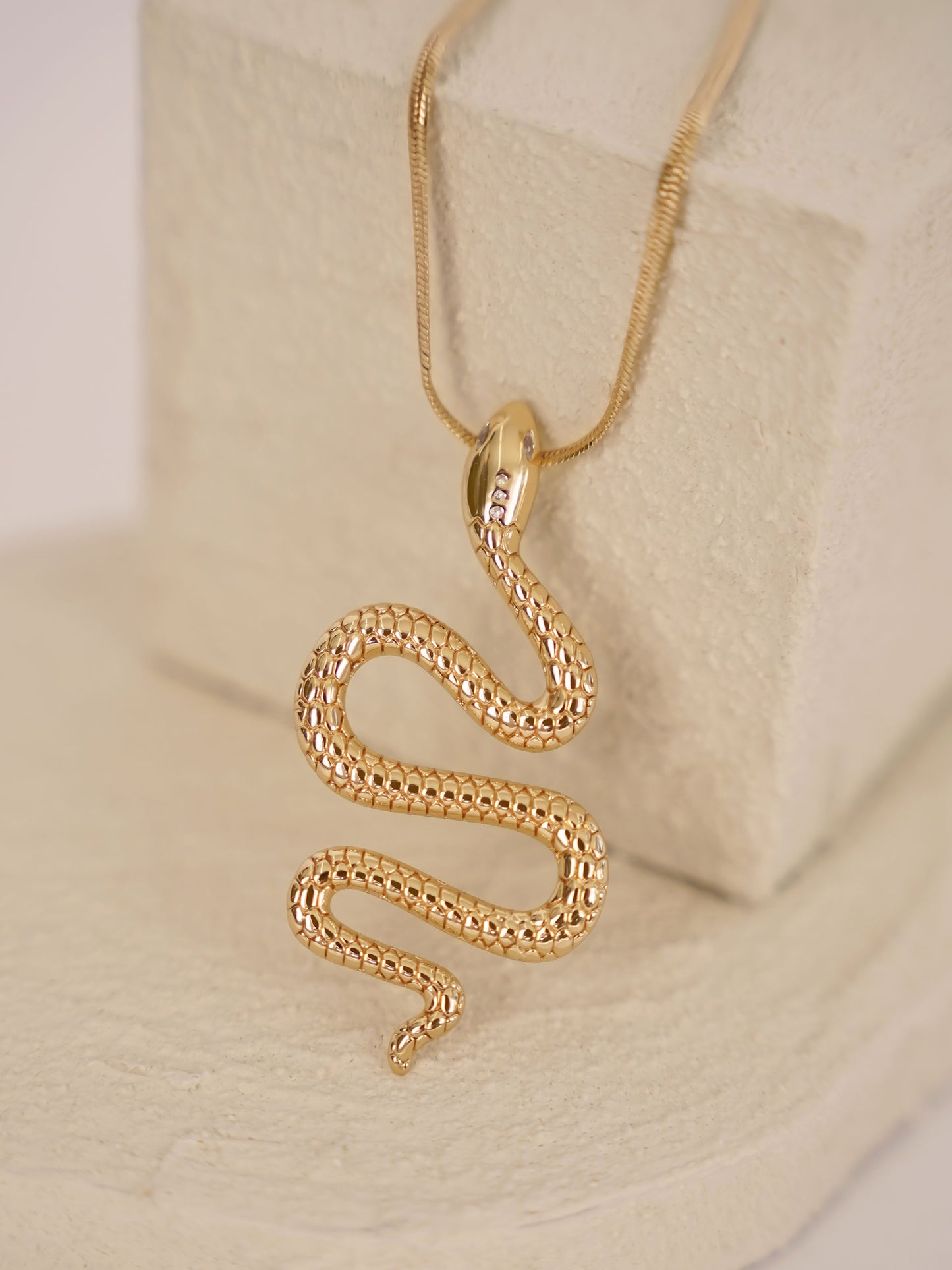 Serpentina Pendant Choker