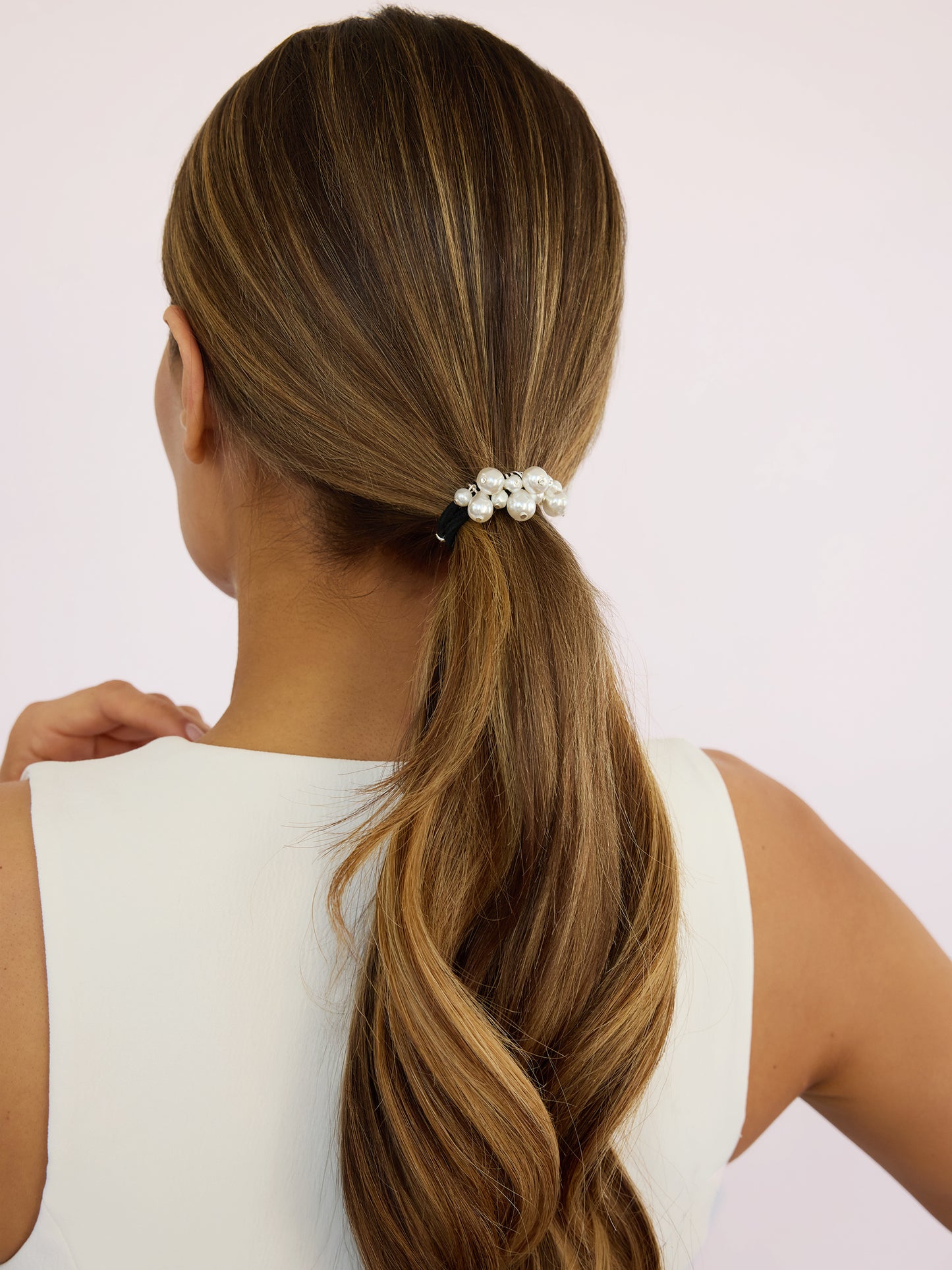 Pearl Charms Hair Tie Gold Tone with Black Elastic model 3