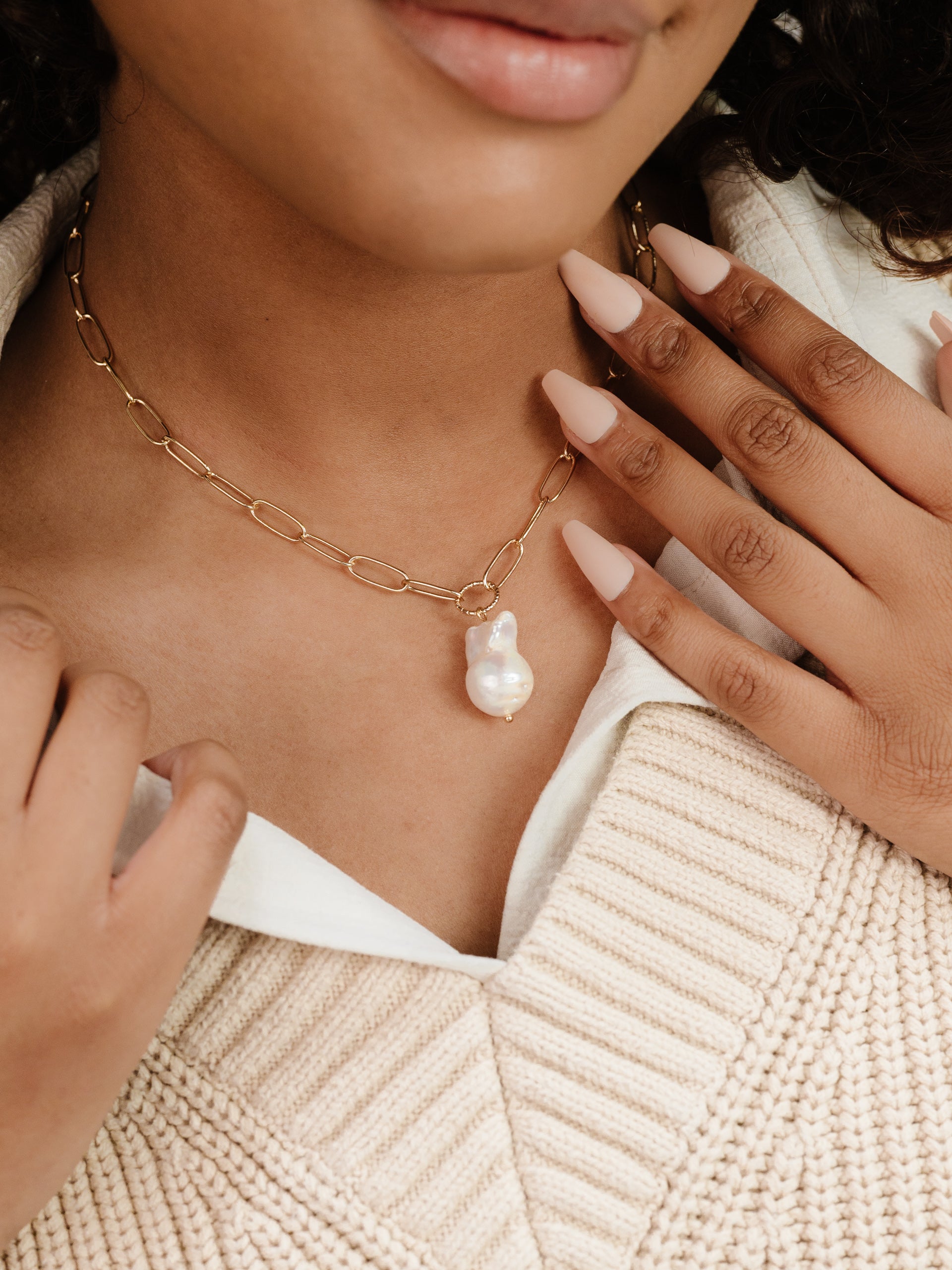 Pearl box chain hotsell