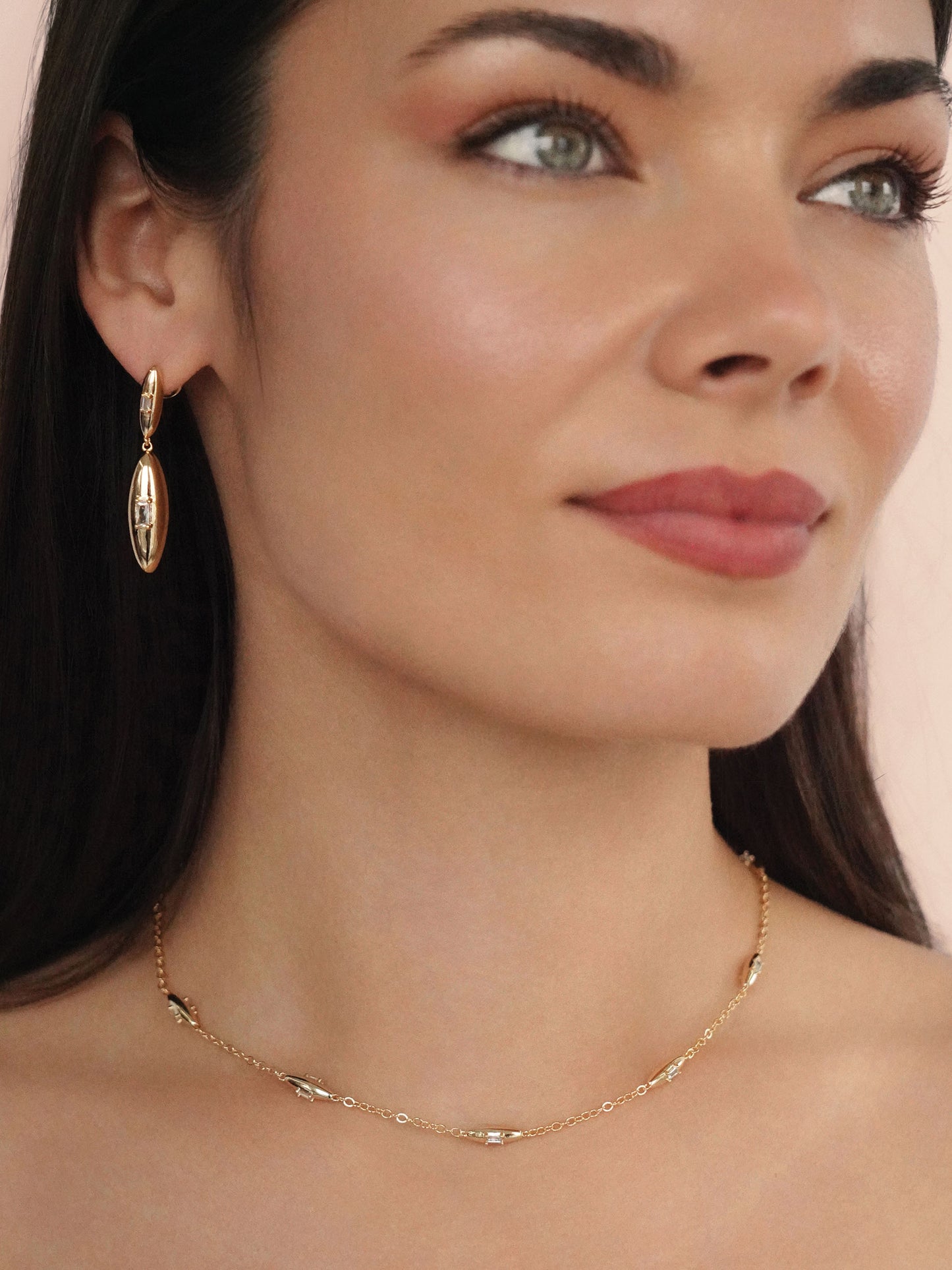 Oval Dome Baguette Necklace