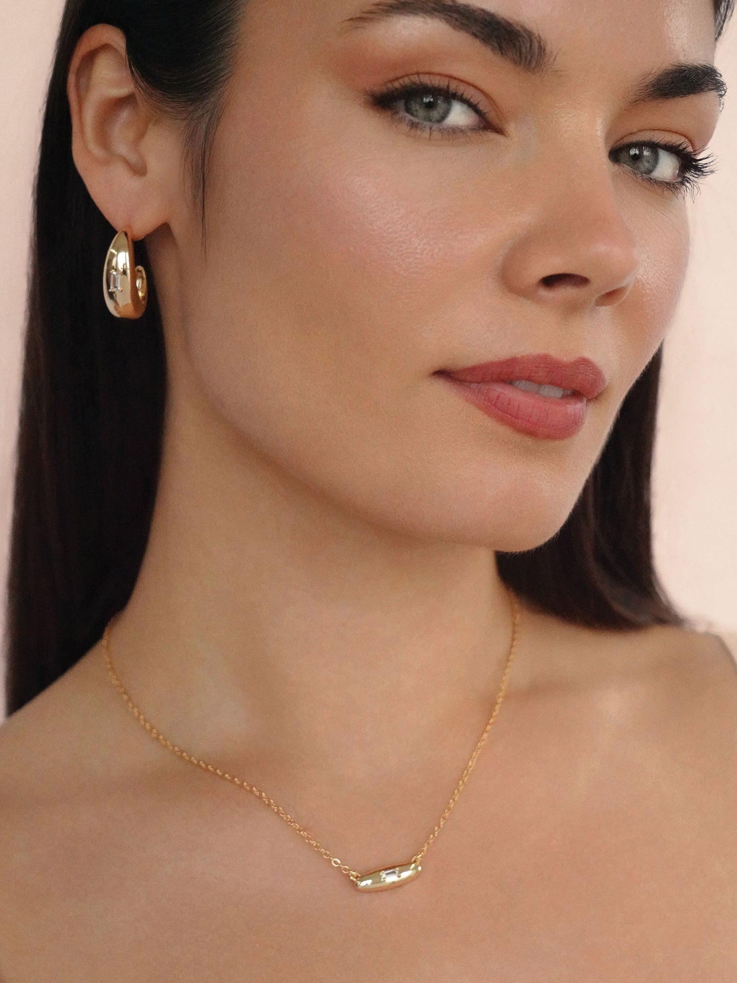 Oval Dome Pendant Necklace