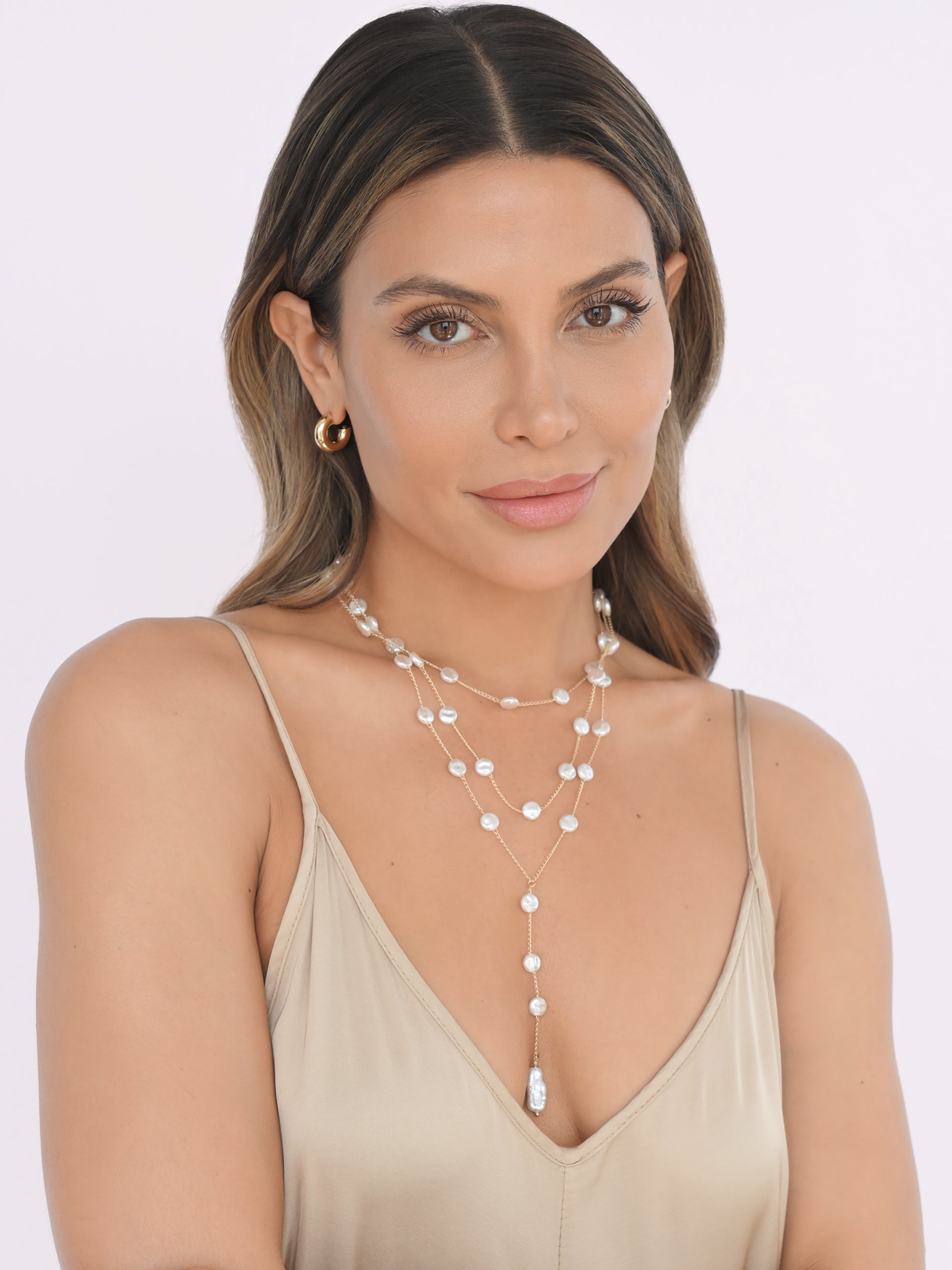 Pearl Coin Layered Lariat Necklace Pearl with 18k Gold Plating model 2