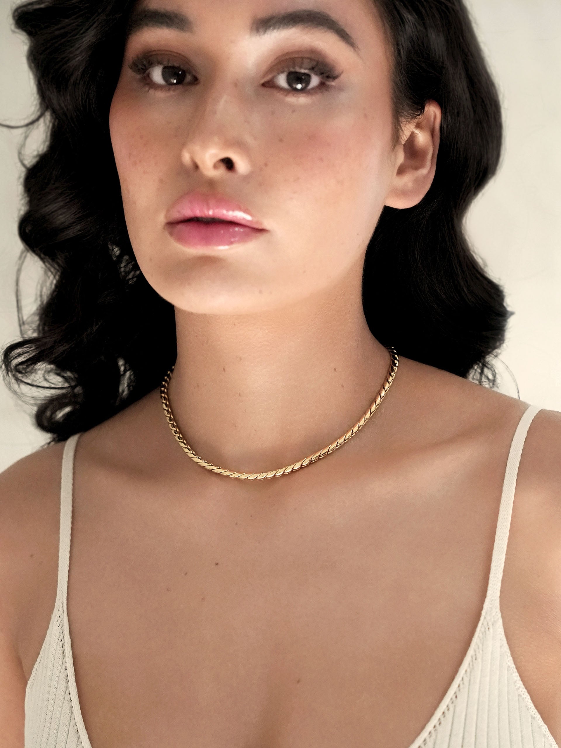 Classic Rope Chain Necklace on model 3