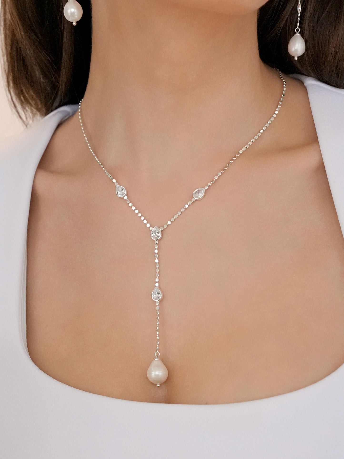 Dripping Crystal Lariat