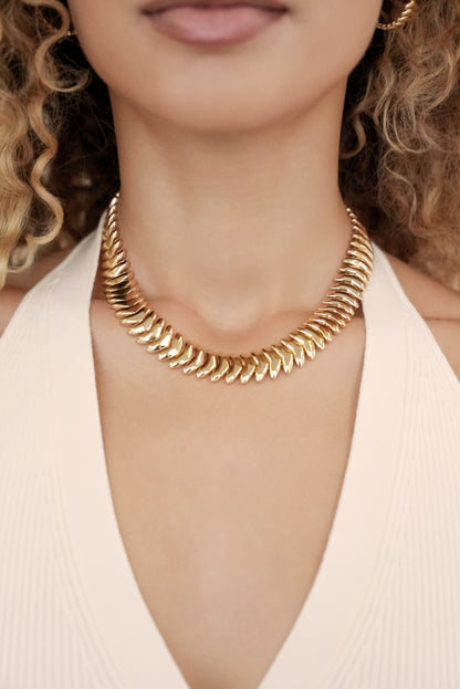 Metal Moderna Necklace