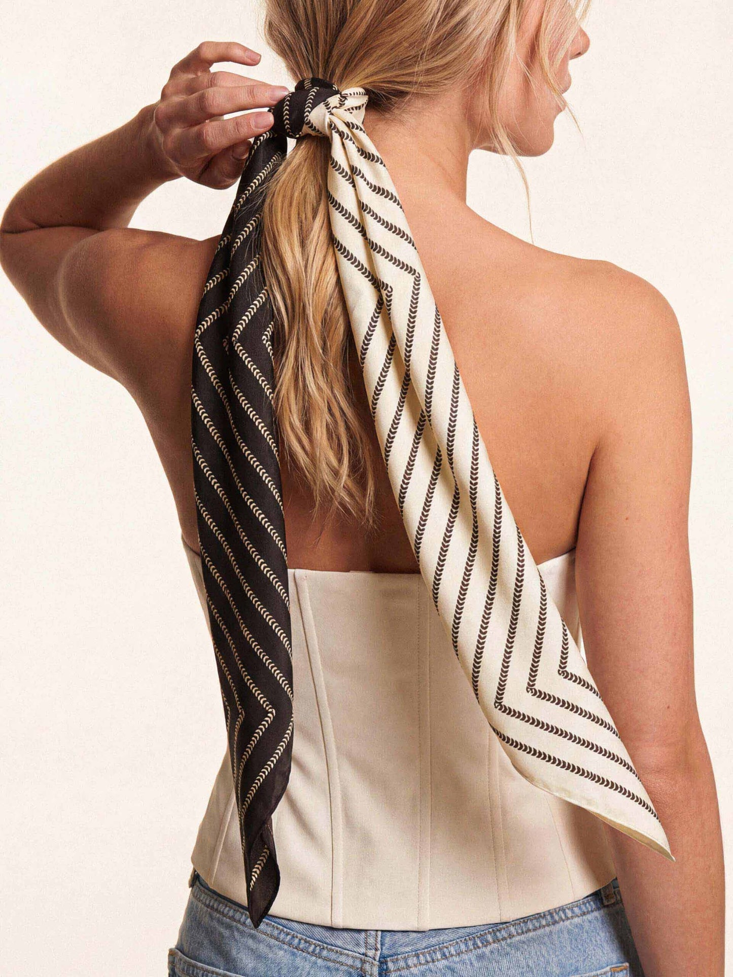 Modern Geometric Stripe Scarf