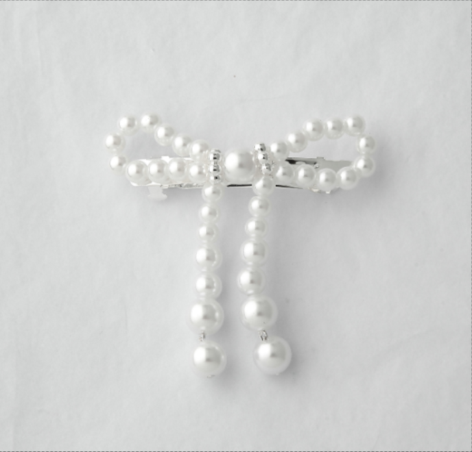 Aurora Pearl Bow Barrette