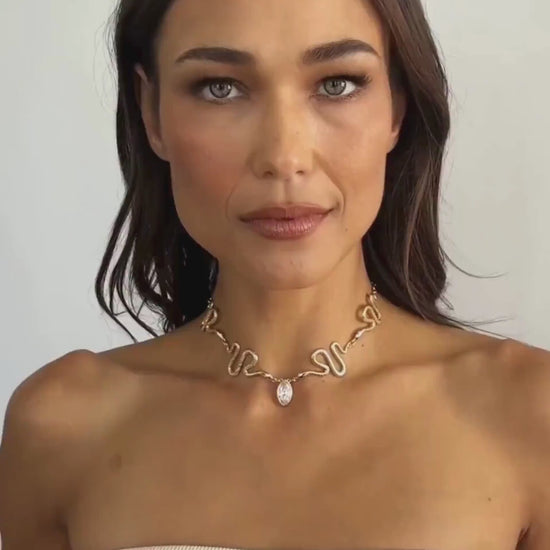 Serpentina Choker Clear Crystal with 18k Gold Plating video