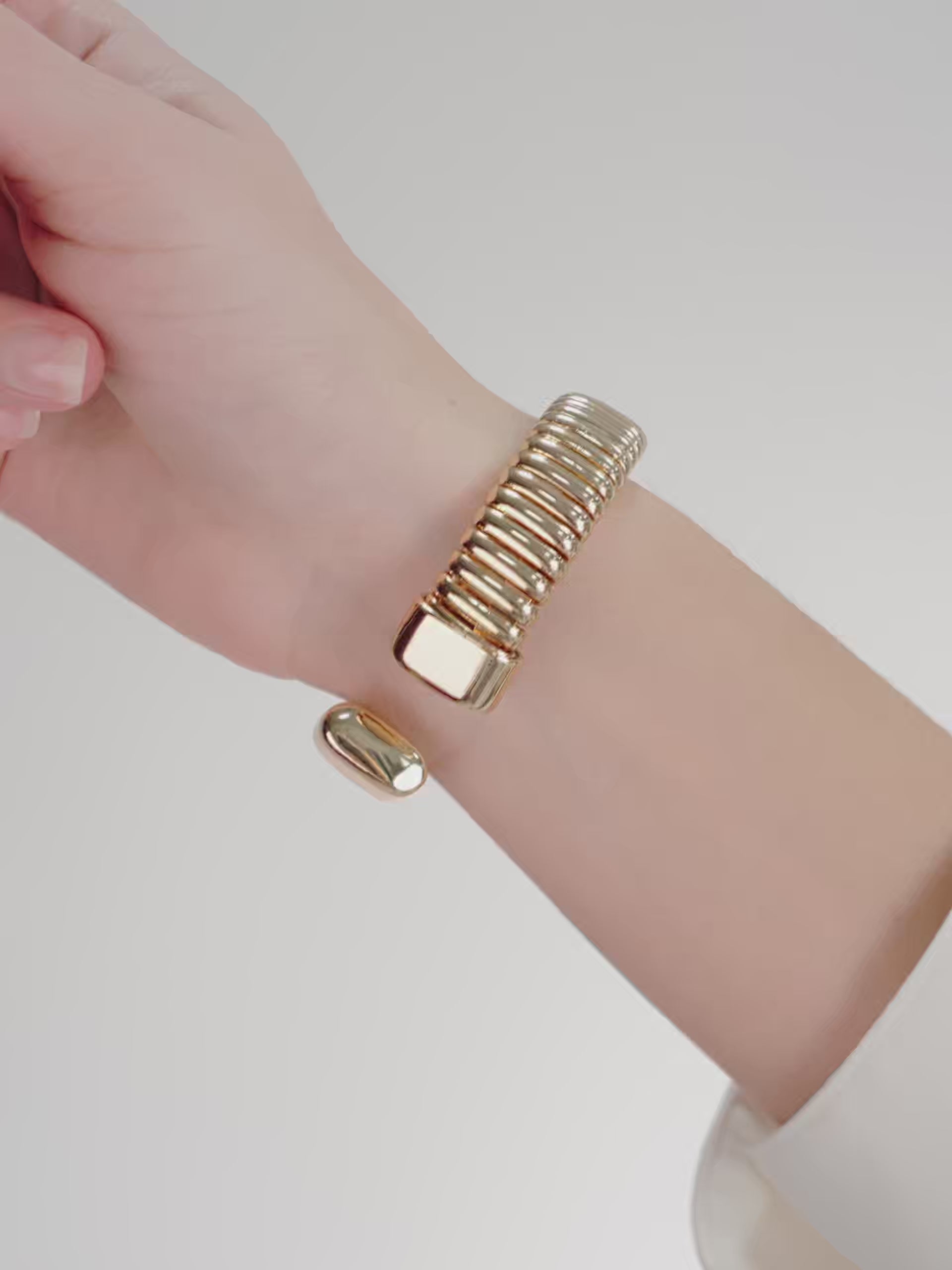 Flex Band Cuff video