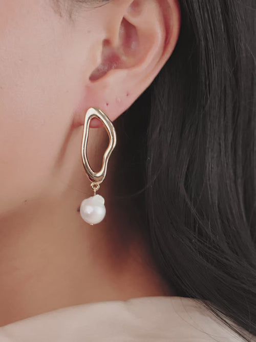 Open Circle Freshwater Pearl Earrings  video