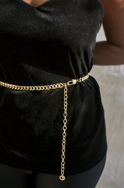 Gold Rush Chain Link Belt shown on a model  2