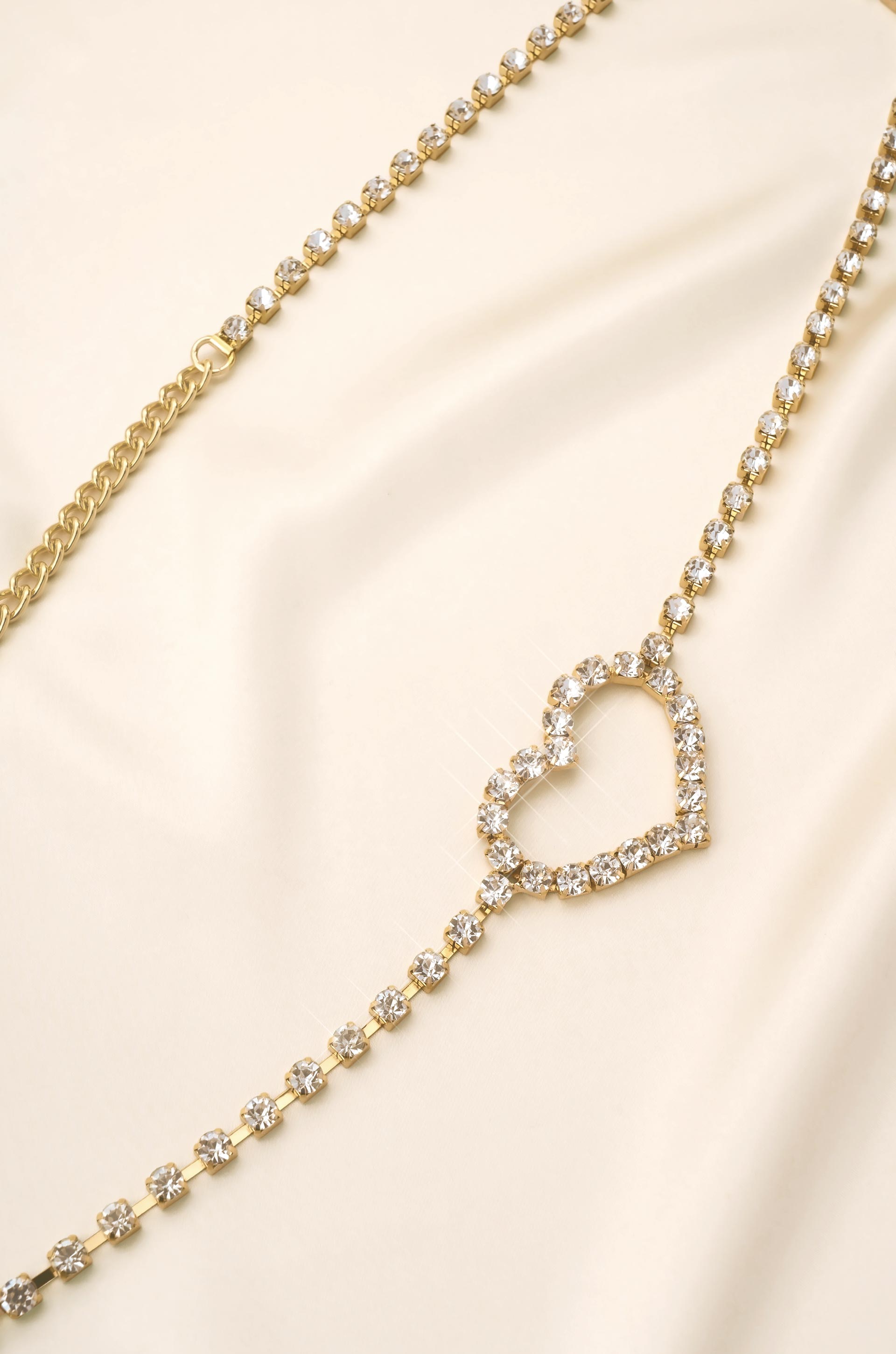 Single Crystal Chain Heart Belt on satin