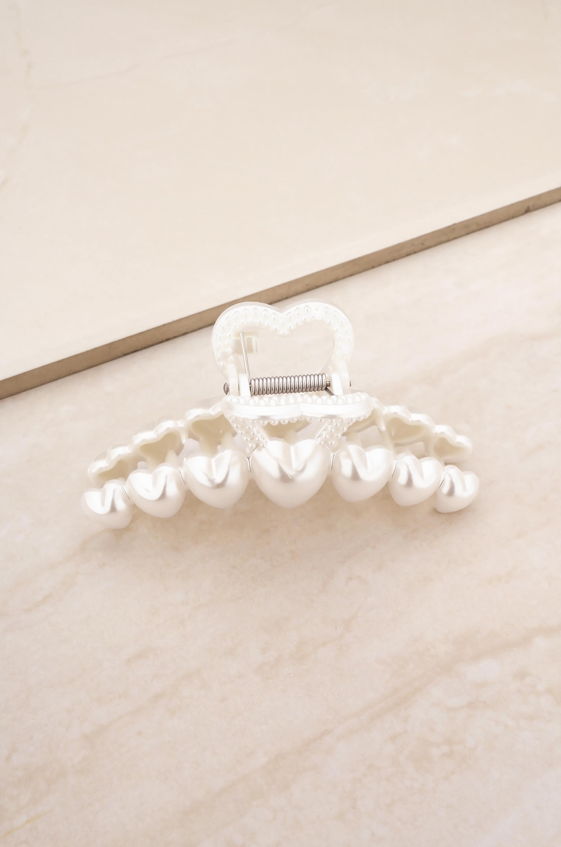 Multi-Heart Pearl Claw Clip on slate