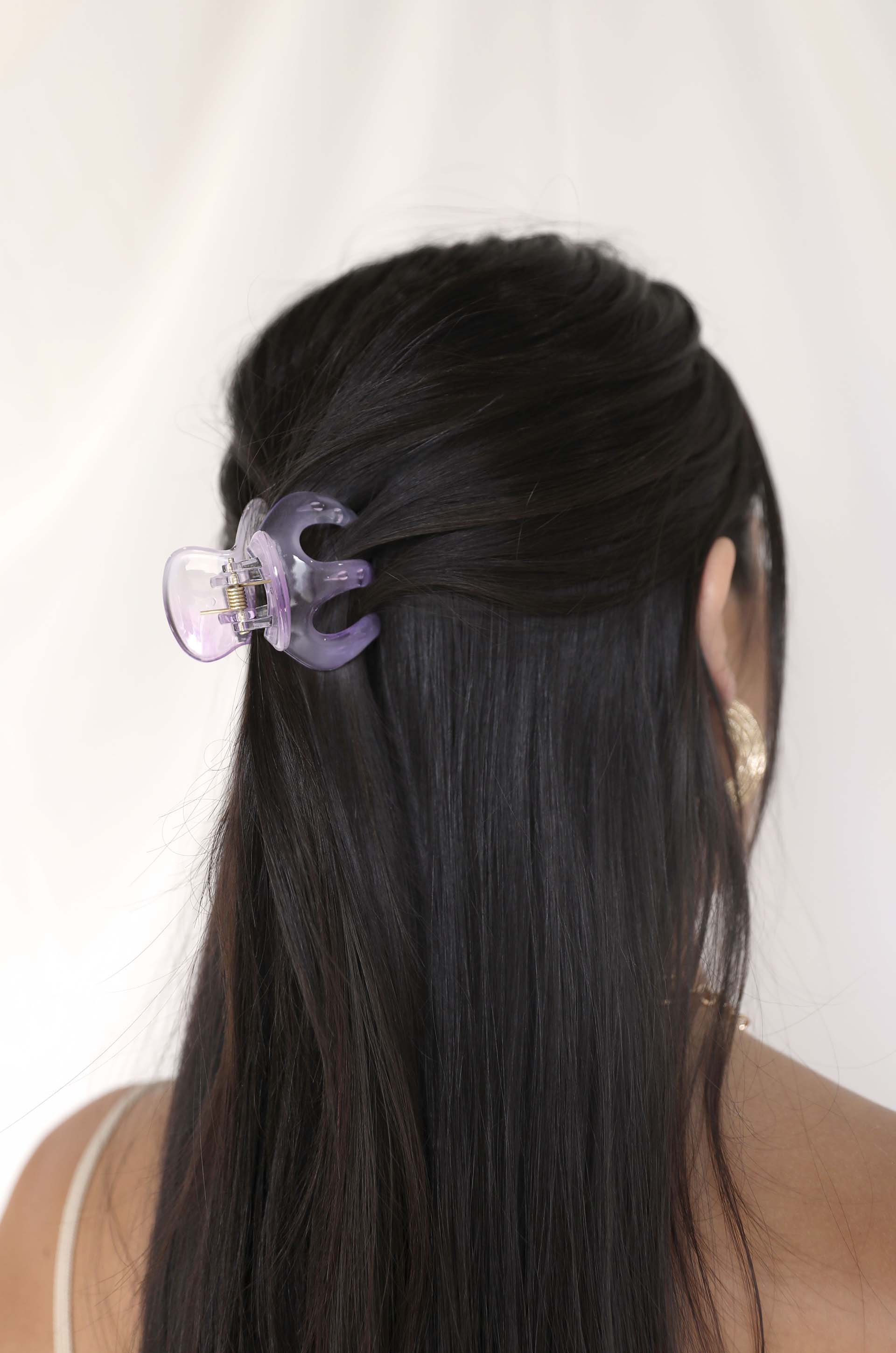 Little Blossoms Hair Claw Set on a model
